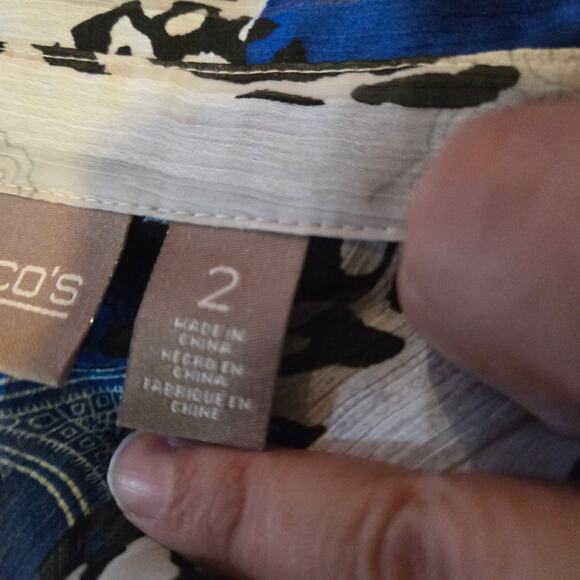 Chico’s Sheer Crinkle Dot Animal Print Top Women’s 2 - Picture 4 of 11